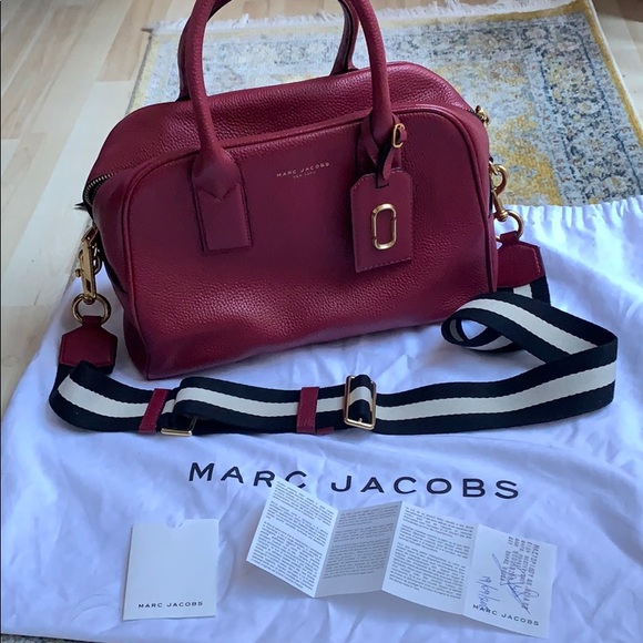 Marc Jacobs Handbags - Authentic Marc Jacobs purse